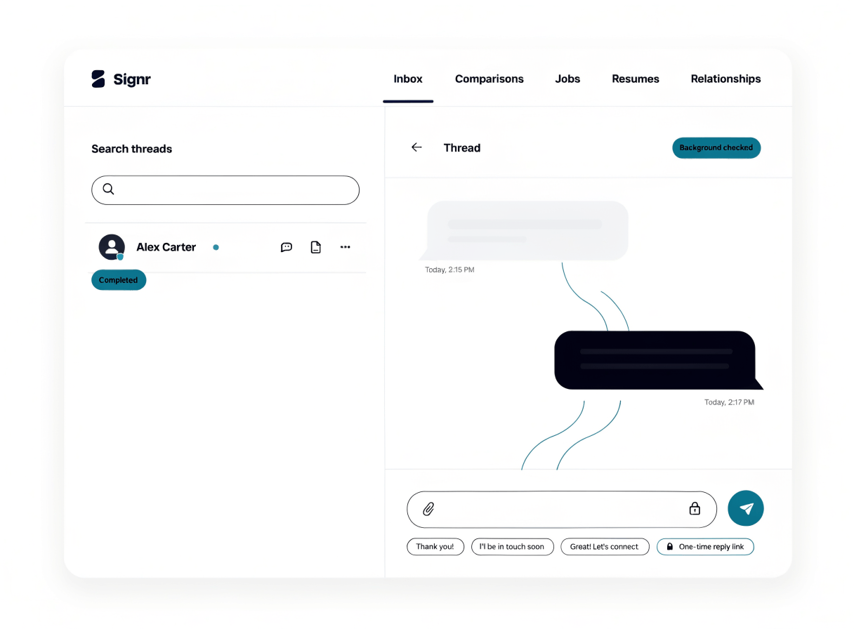 Signr secure messaging view with quick replies and a one-time reply link.